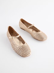 zlata (barva); zlato - Usnjeni tkani čevlji Mary Jane Forever Comfort® - Slika 3 iz 7