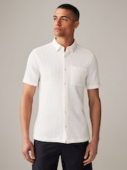 White Waffle Texture Short Sleeve 100% Cotton Shirt - Image 4 of 8