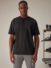 Schwarz - Active Relaxed Fit Textured Training T-Shirt - Bild 1 von 8