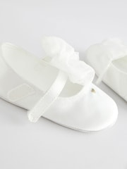 White Bow Occasion Baby Shoes (0-18mths) - Image 6 of 8