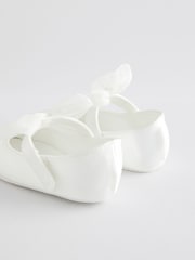 White Bow Occasion Baby Shoes (0-18mths) - Image 7 of 8