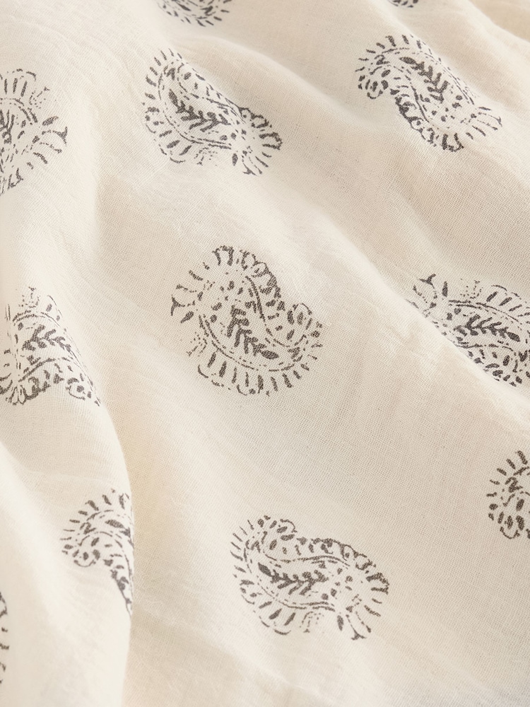 White/Black Woodblock Kaftan - Image 8 of 8