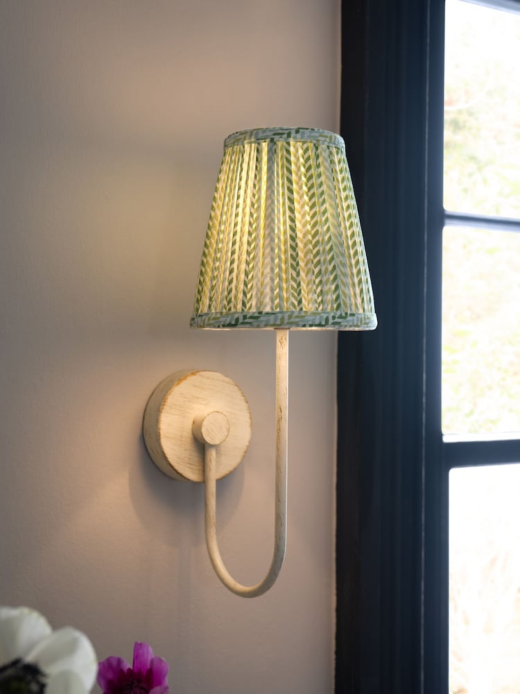 Nina Campbell Green/White Larch Wall Light - Image 2 of 5