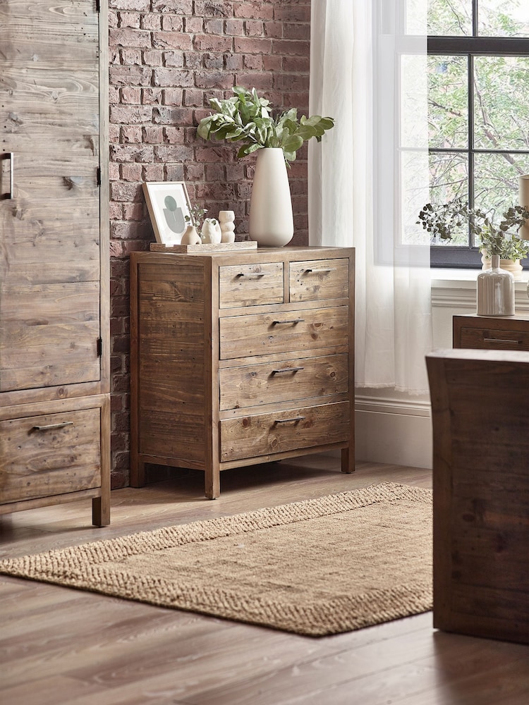 Julian Bowen Cashew Heritage Chest of Drawers - Image 1 of 6