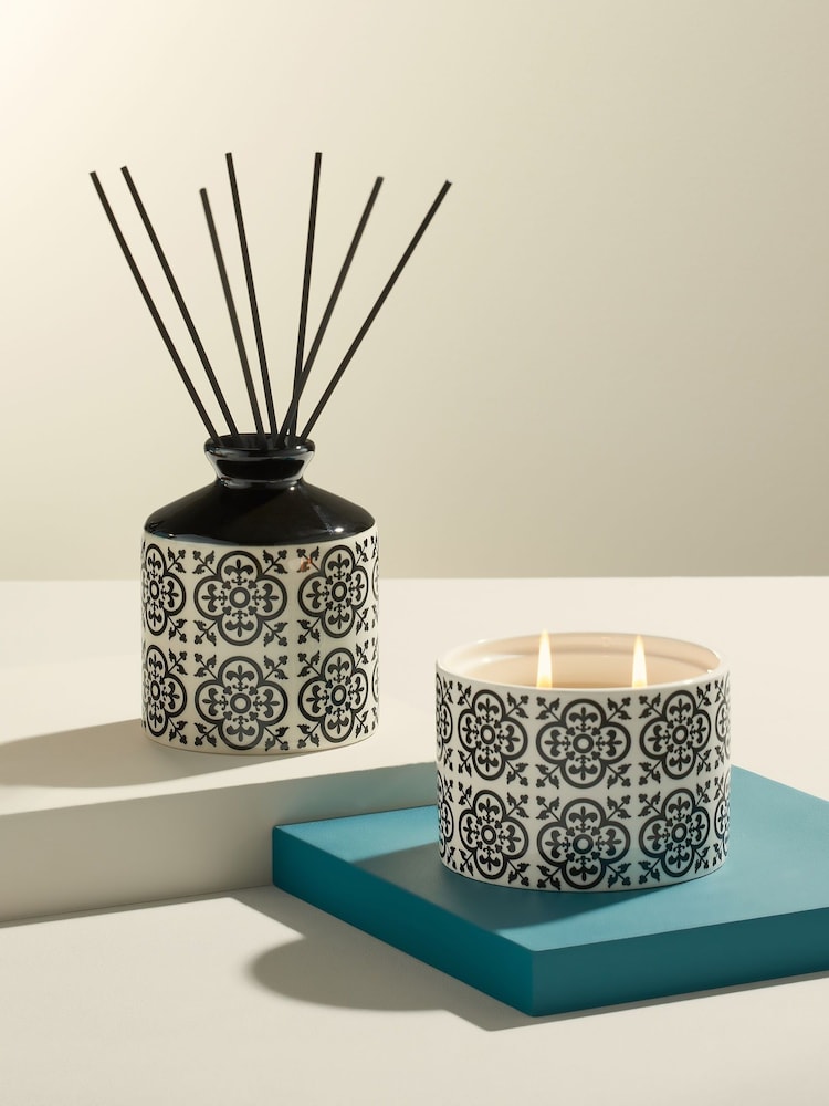 Wax Lyrical Fired Earth Wax Filled Large Ceramic Candle - Image 1 of 2