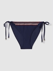 Braguitas de bikini con lazadas laterales bordadas Marissa de Reiss - Imagen 2 de 4