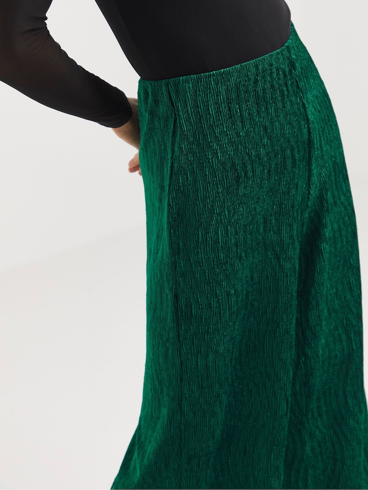 JD Williams Green Velvet Crinkle Wide Leg Trousers - Image 4 of 4