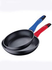 Benetton Set of 2 Red/Blue Frying Pans 20CM & 24CM - Image 2 of 3