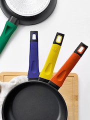 Benetton Set of 2 Red/Blue Frying Pans 20CM & 24CM - Image 3 of 3