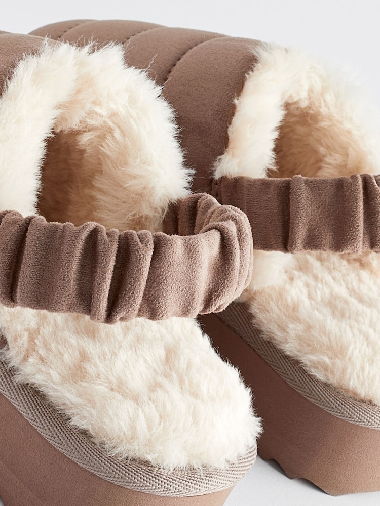 Brown Quilted Flatform Slippers - Image 11 of 11 Brown Quilted Flatform Slippers - Image 11 of 11