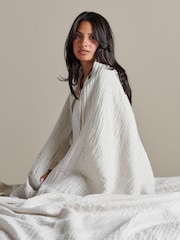 Bedfolk Natural Linen Cotton Throw - Image 3 of 5