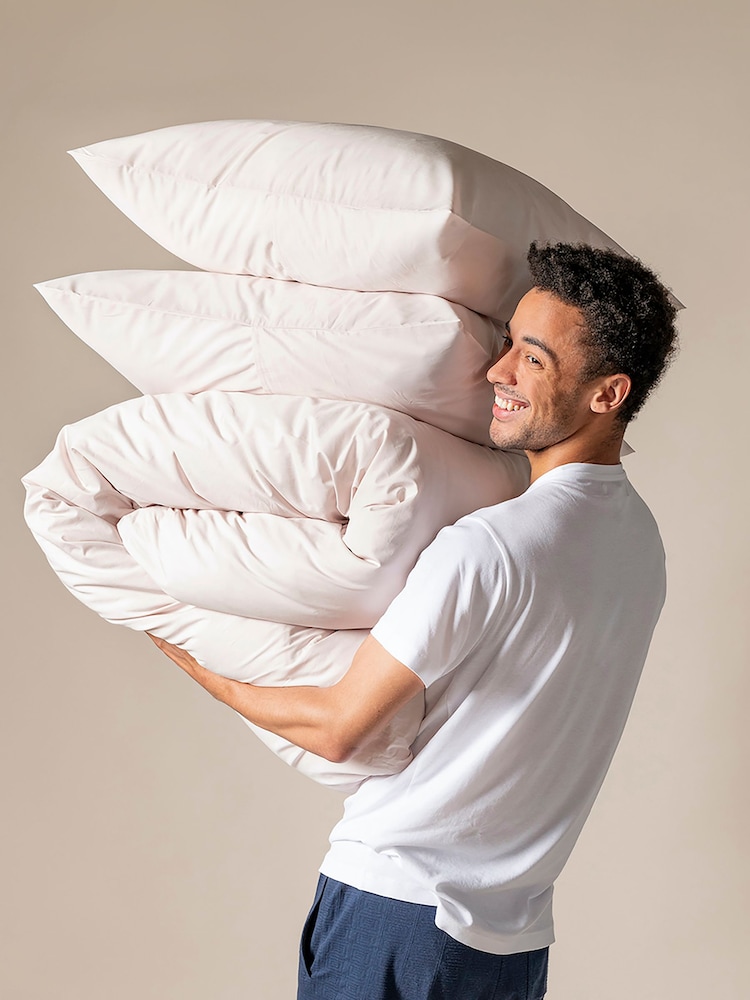 Bedfolk Set of 2 Classic Cotton Pillowcases - Image 3 of 5