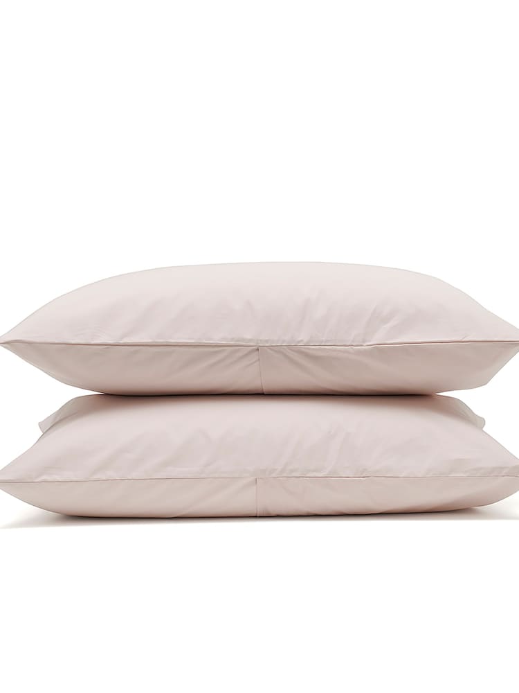 Bedfolk Set of 2 Classic Cotton Pillowcases - Image 4 of 5