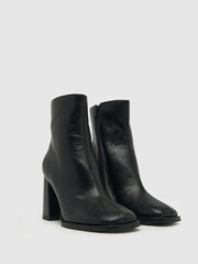 Schuh Brady Block Heel Black Boots - Image 2 of 4