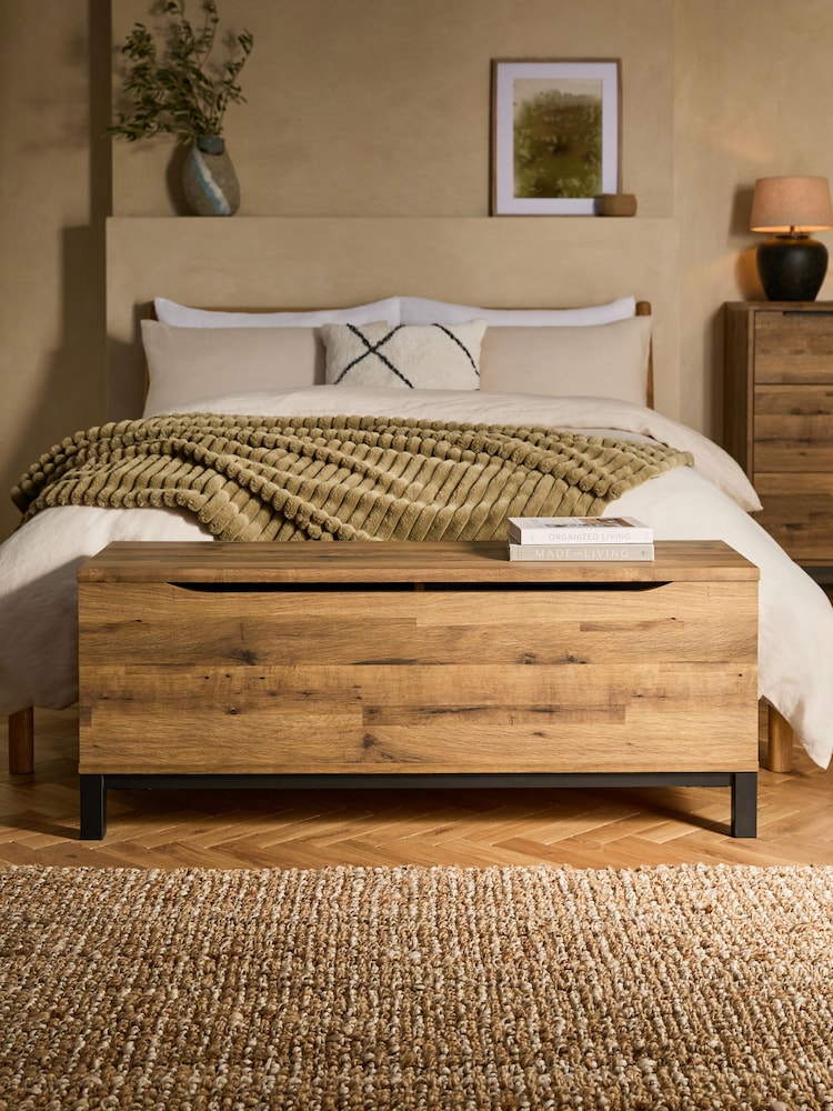Dark Natural Bronx Oak Effect Large Blanket Box - Image 1 of 8