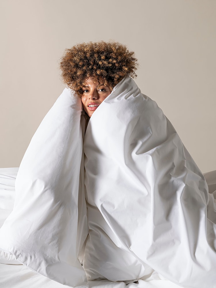 Bedfolk White Classic Cotton Duvet Cover - Image 5 of 6