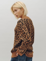 Marron imprimé léopard - Long Sleeve V-Neck Knit Jumper With Wool - Image 3 de 7