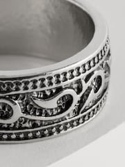 Silver Tone Antiqued Silver Engraved Band Ring - Image 5 of 5