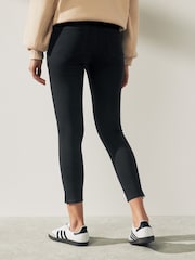 Schwarz - Cropped Leggings aus Denim-Jersey - Image 2 of 6
