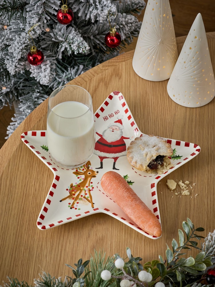 Red Christmas Eve Star Shaped Plate - Image 1 of 6