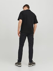 Pantalones cargo de corte ajustado con bajo de puño de JACK & JONES - Imagen 3 de 6