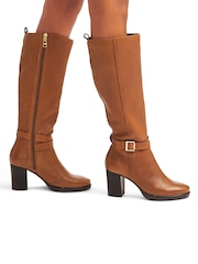 Бежевый - Высокие сапоги до колена с пряжками Carvela - Image 1 of 4