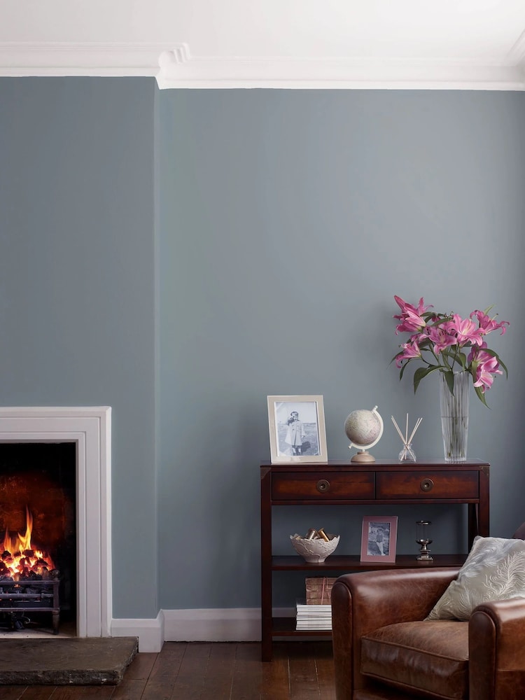 Laura Ashley Chalk Blue Matt Emulsion Paint 100ml Tester - Image 1 of 3