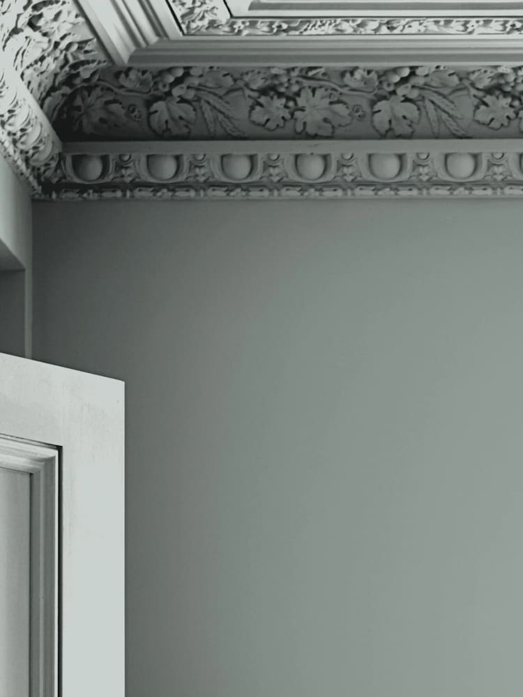 Laura Ashley Grey Green Matt Emulsion Paint 100ml Tester - Image 3 of 3