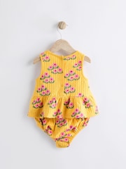 Blumenmuster, Ocker/Gelb - 2-teiliges Baby-Set mit Schößchenoberteil und Höschen aus 100 % Baumwolle - Bild 4 von 8