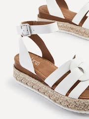 Linzi White Dakota Flatform Sandals With Round Interlinked Upper Design - Image 5 of 5