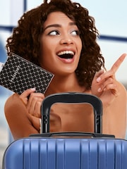 Azul - Juego de 2 maletas de viaje de carcasa rígida con relieve: una pequeña de cabina y una mediana para facturar de Flight Knight - Imagen 5 de 6