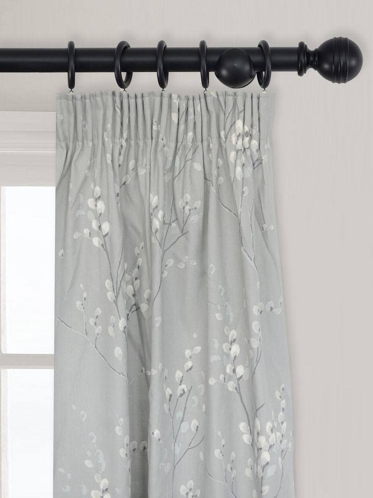 Laura Ashley Black Ribbed Ball 35mm Wood Curtain 180cm Pole - Image 2 of 4
