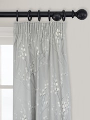 Laura Ashley Black Haywood Curtain Pole - Image 2 of 4