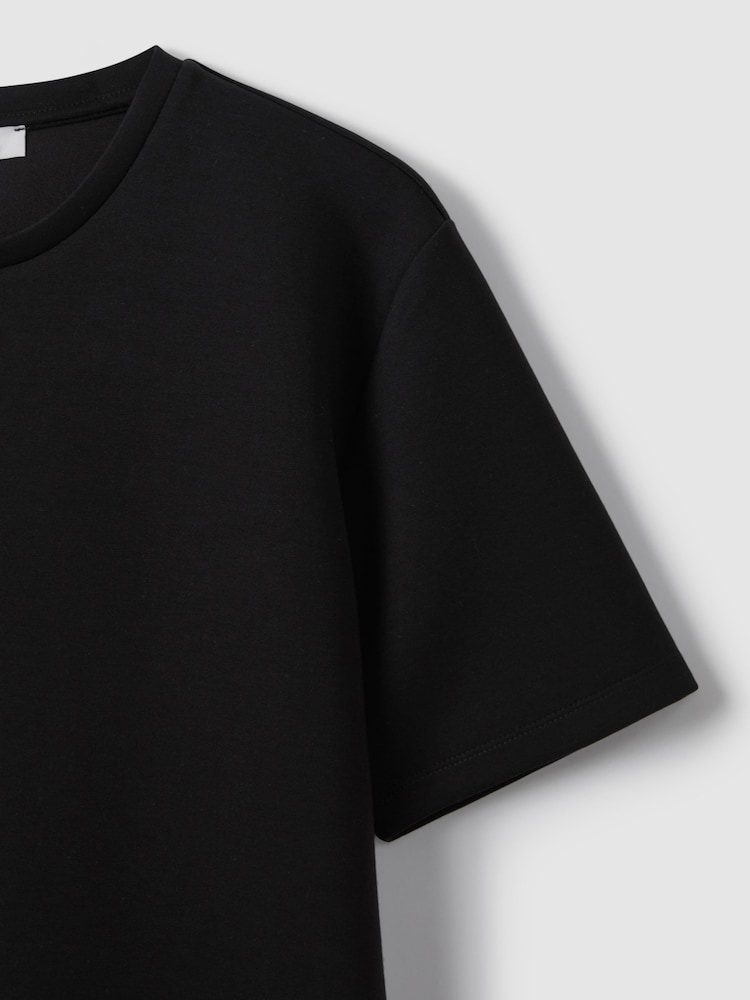 Reiss Black Bradley Interlock Jersey Crew Neck T-Shirt - Image 5 of 5 Reiss Black Bradley Interlock Jersey Crew Neck T-Shirt - Image 5 of 5