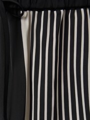 Reiss Black Lilia Printed Drawstring Shorts - Image 6 of 6