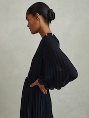 Reiss Navy/Cream Priya Pleated Belted Midi Dress - Image 3 of 6