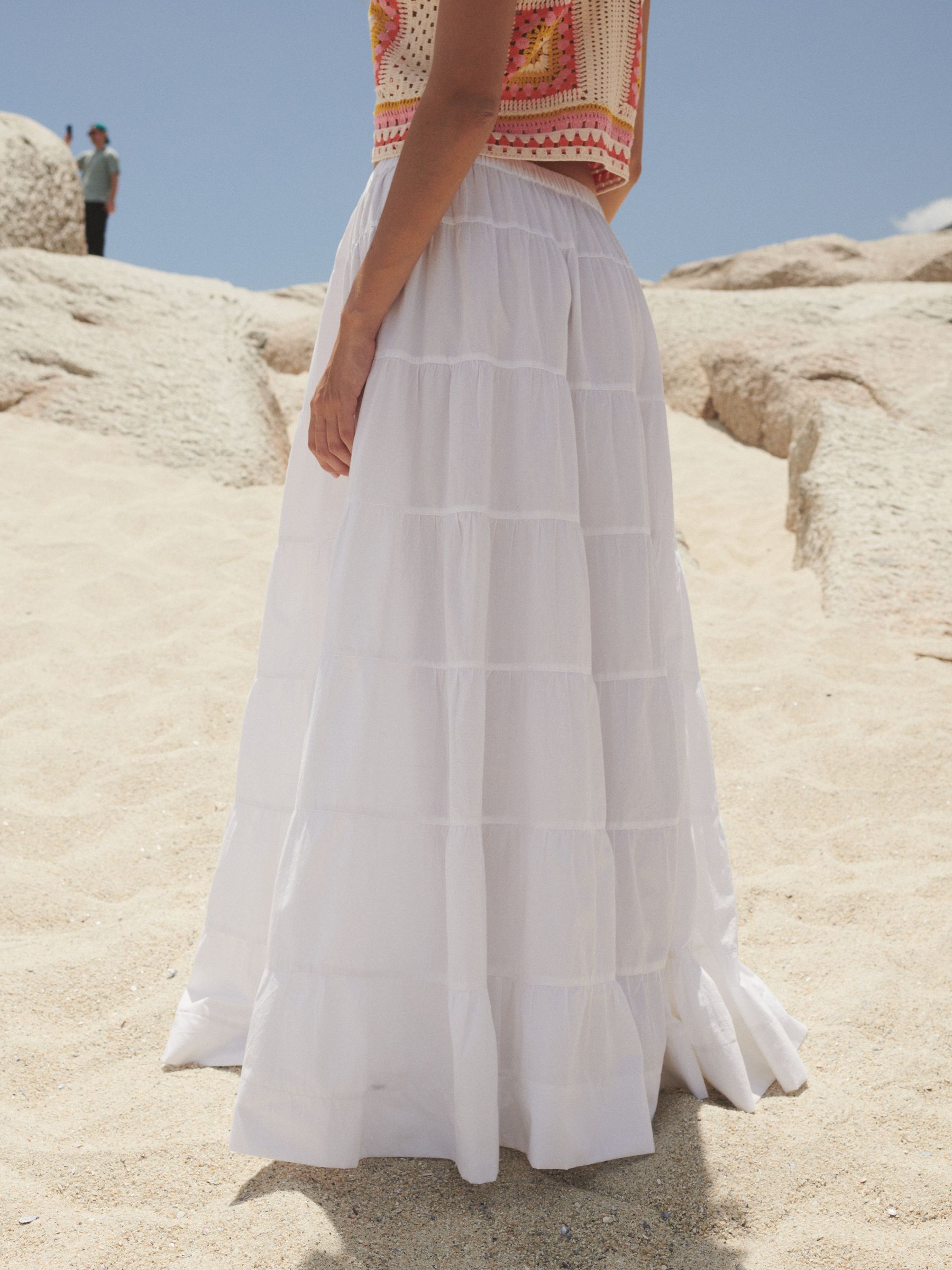 White tiered skirt uk 2025