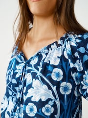 Morris & Co. Hyacinth Navy Floral - Kurzärmelige Carmen-Bluse mit Bindeband - Bild 4 von 6