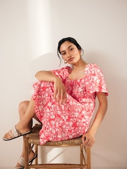 Red/White Ditsy Floral Print Flutter Sleeve Summer Mini Dress - Image 3 of 6