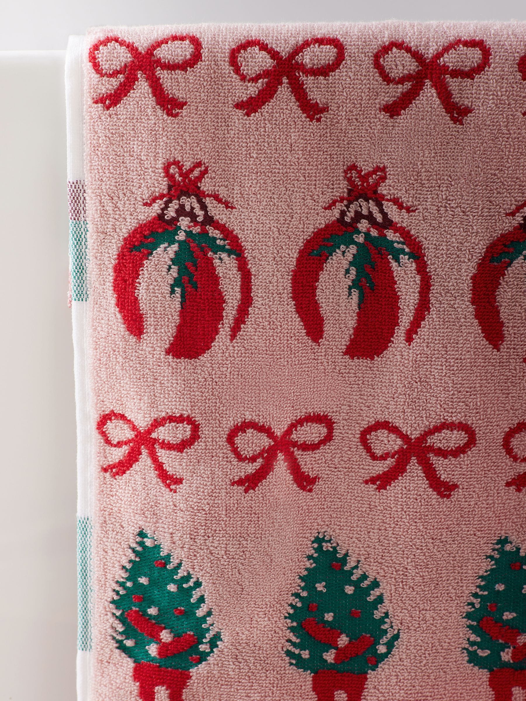 Pink christmas towels outlet