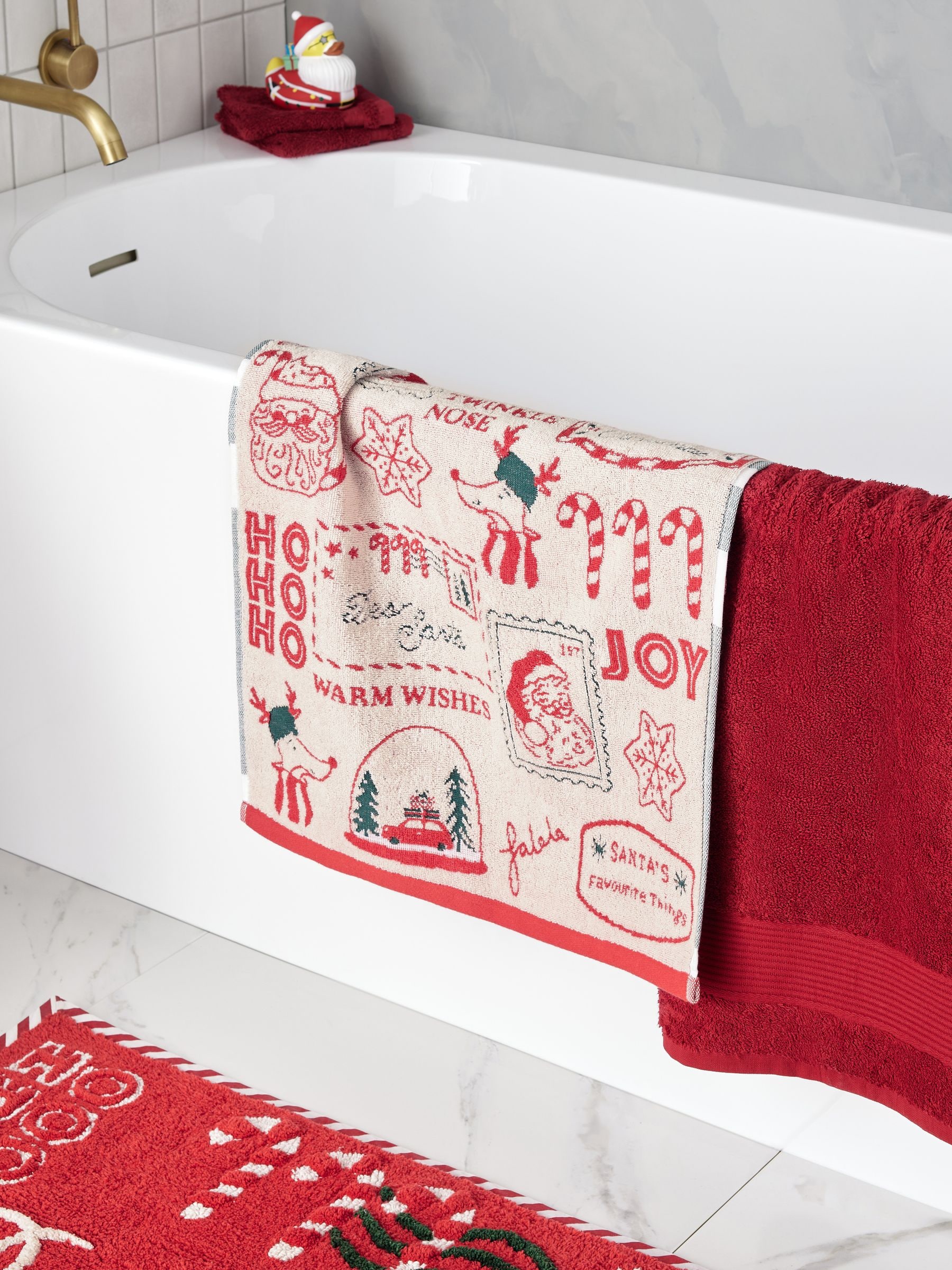 Pink christmas kitchen towels clearance