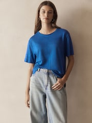 Kobaltblau - Premium T-Shirt in Slim Fit aus 100 % Leinen mit Rundhalsausschnitt - Bild 2 von 6