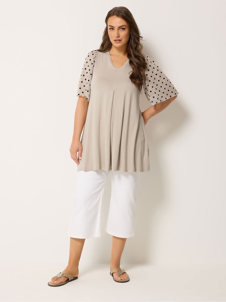 Yours Curve Natural Pleated Front Swing Mesh Sleeve Top - Image 2 of 5