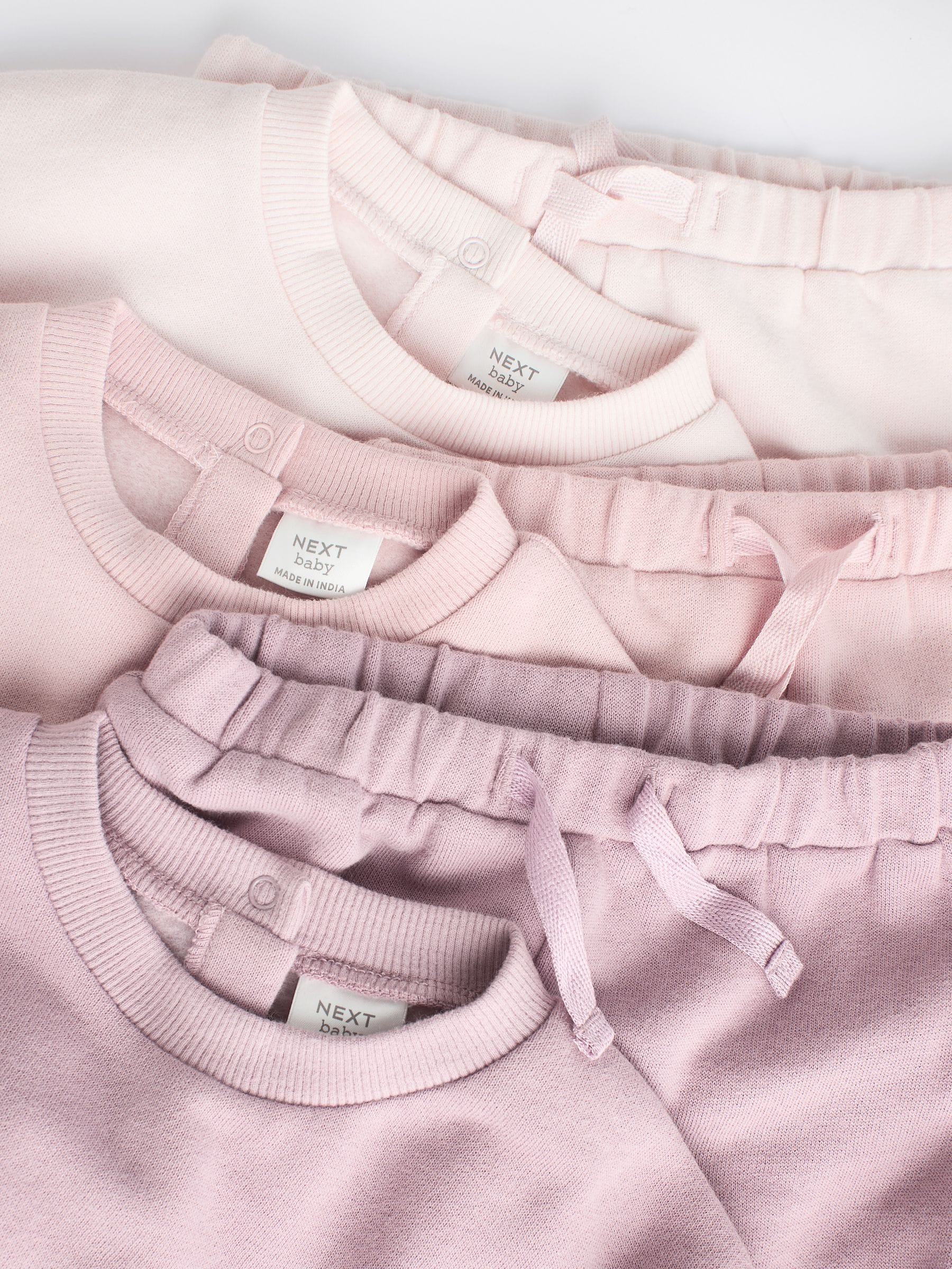 Light pink sweatshirts 2025