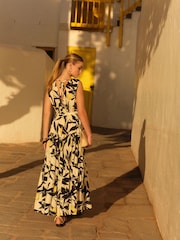 Ecru/Yellow Lemon Print Sleeveless V-Neck Belted Maxi Dress - Image 2 of 5
