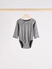 Grau mit Schleifenausschnitt - Baby-Langarm-Bodys aus 100 % Baumwolle im 3er-Pack - Bild 5 von 10