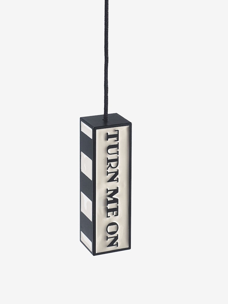Black/White Turn Me On Slogan Light Pull - Image 4 of 4