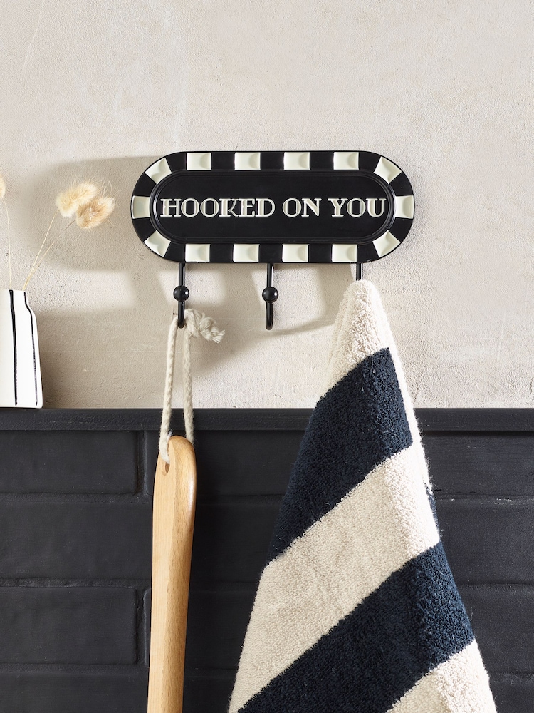 Monochrome Hooks - Image 1 of 4