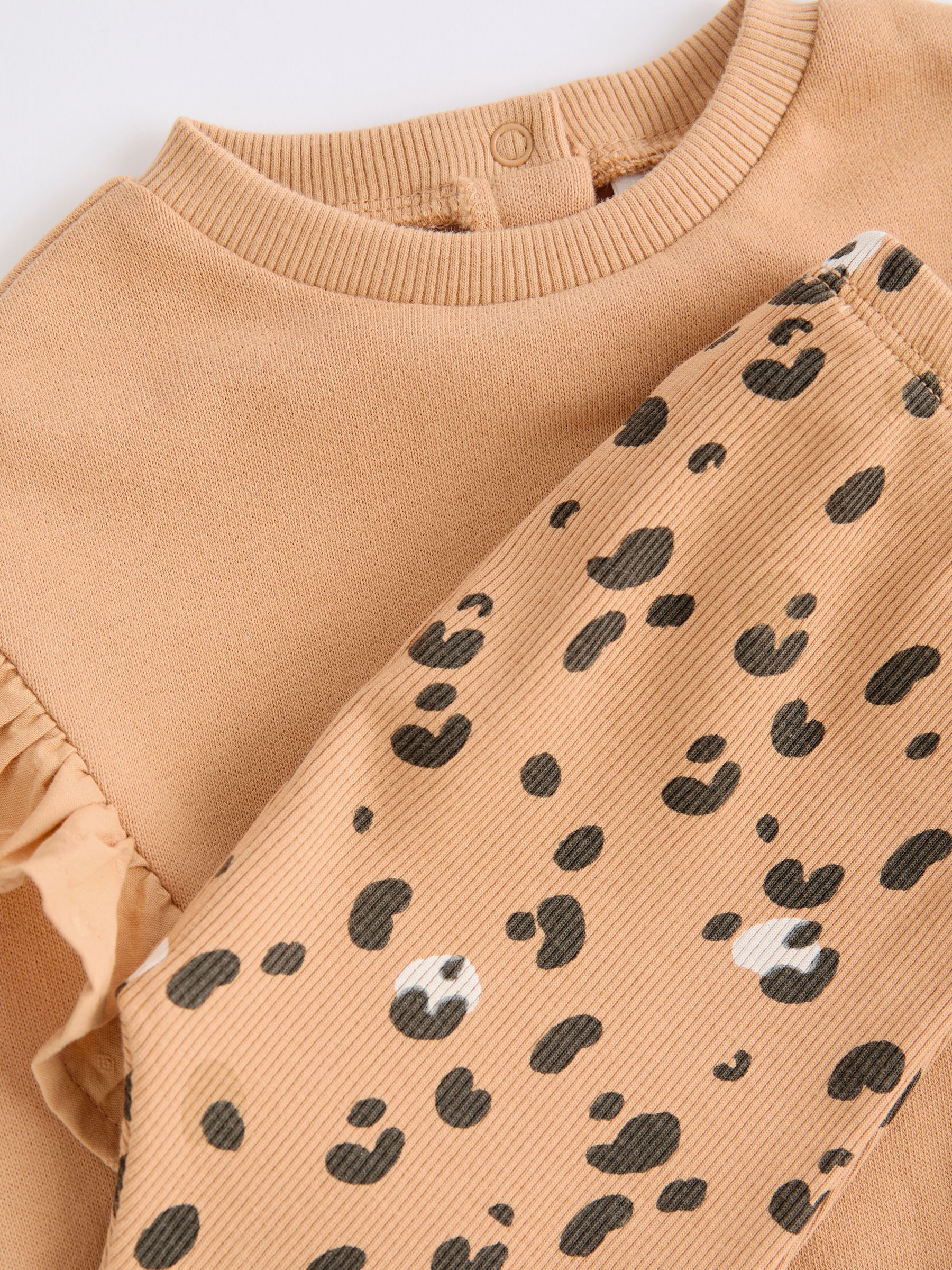 Sweater print leggings sale
