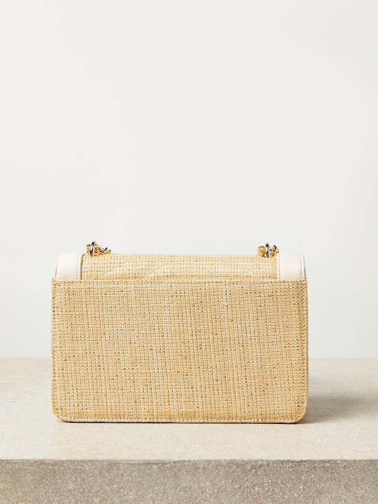 Beige - Lipsy Gesteppte Umhängetasche mit Kettenriemen - Bild 5 von 5 Beige - Lipsy Gesteppte Umhängetasche mit Kettenriemen - Bild 5 von 5